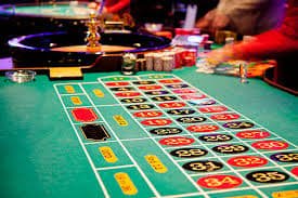 n52 login Sportsbook Live In-Play Betting တွင် မြန်မာကစားသမားများ ဘောလုံးပွဲ real-time odds ကြည့်ရှုလောင်းကစားနေသောမြင်ကွင်း